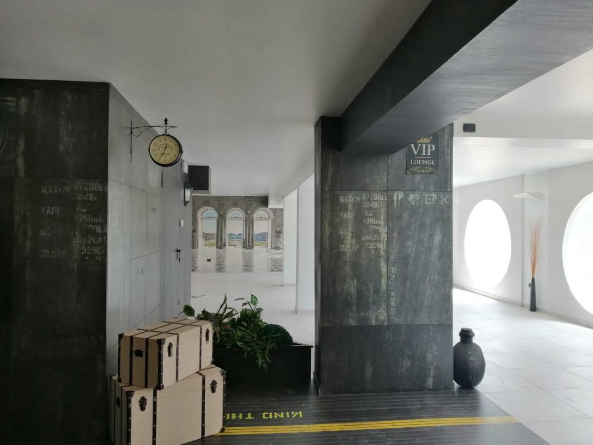 Ahr Hotel Villa Alighieri สตรา ภายนอก รูปภาพ