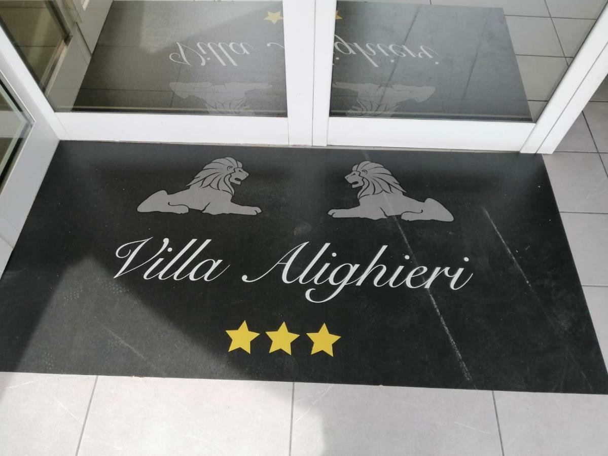 Ahr Hotel Villa Alighieri สตรา ภายนอก รูปภาพ