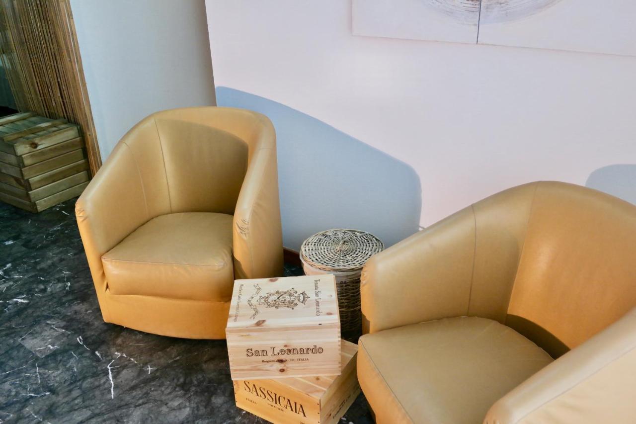 Ahr Hotel Villa Alighieri สตรา ภายนอก รูปภาพ